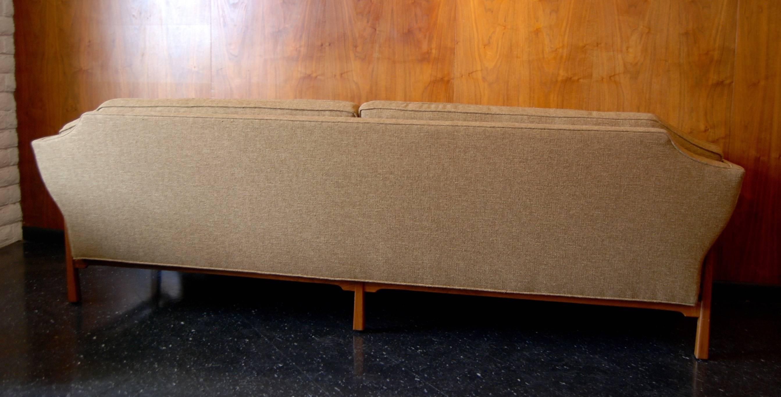 Mid-Century Modern Unique Gondola Sofa In The Manner of Dunbar For Sale