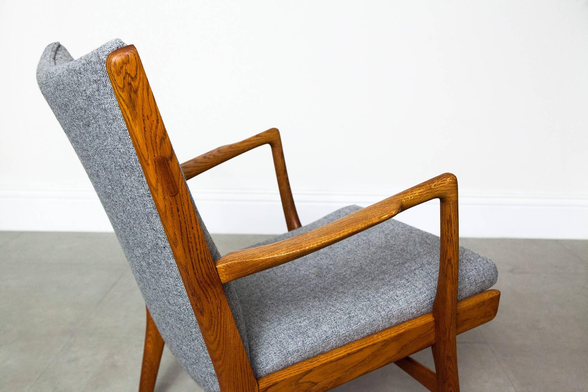 Hans Wegner AP-16 Lounge Chair In Excellent Condition In London, England