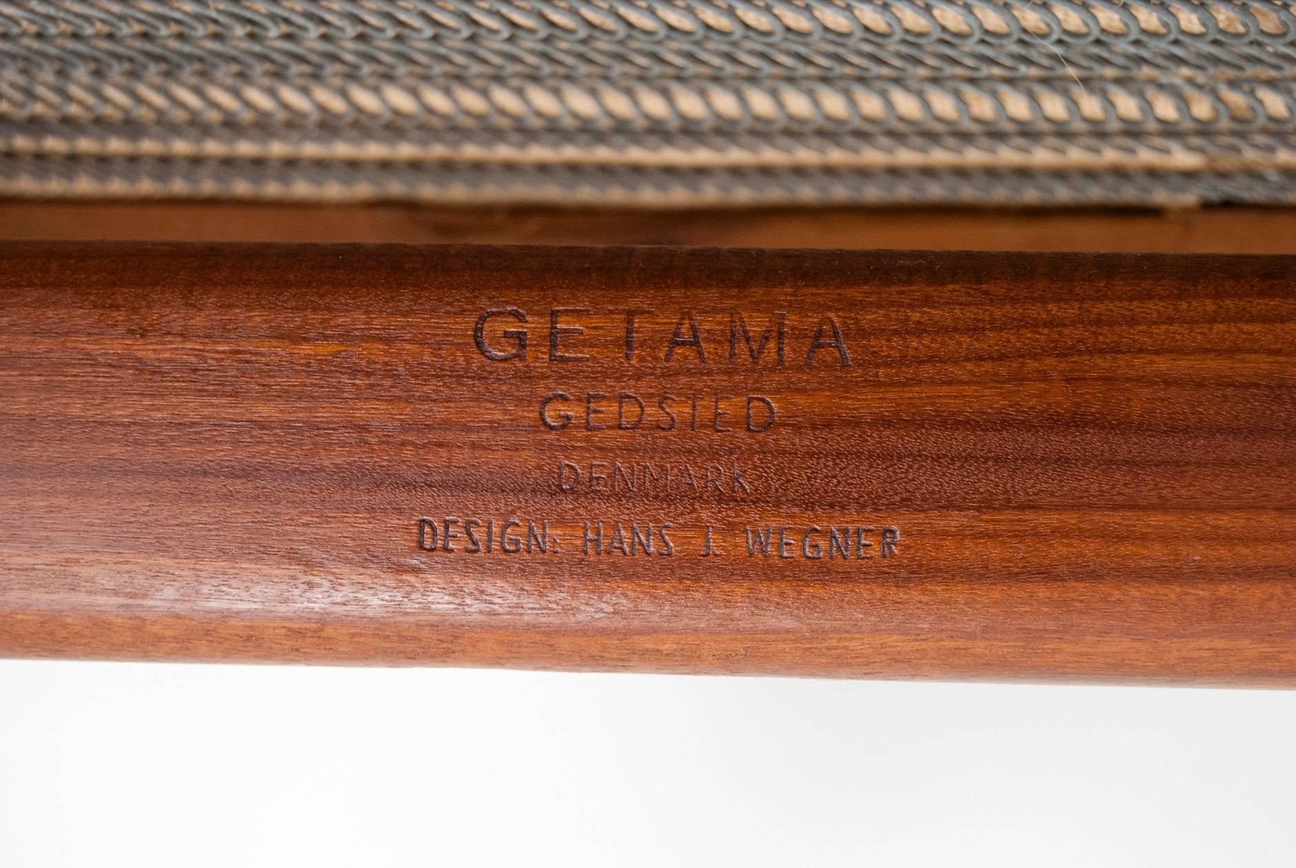 Fabric Hans J. Wegner GE-260 Danish Lounge Chair