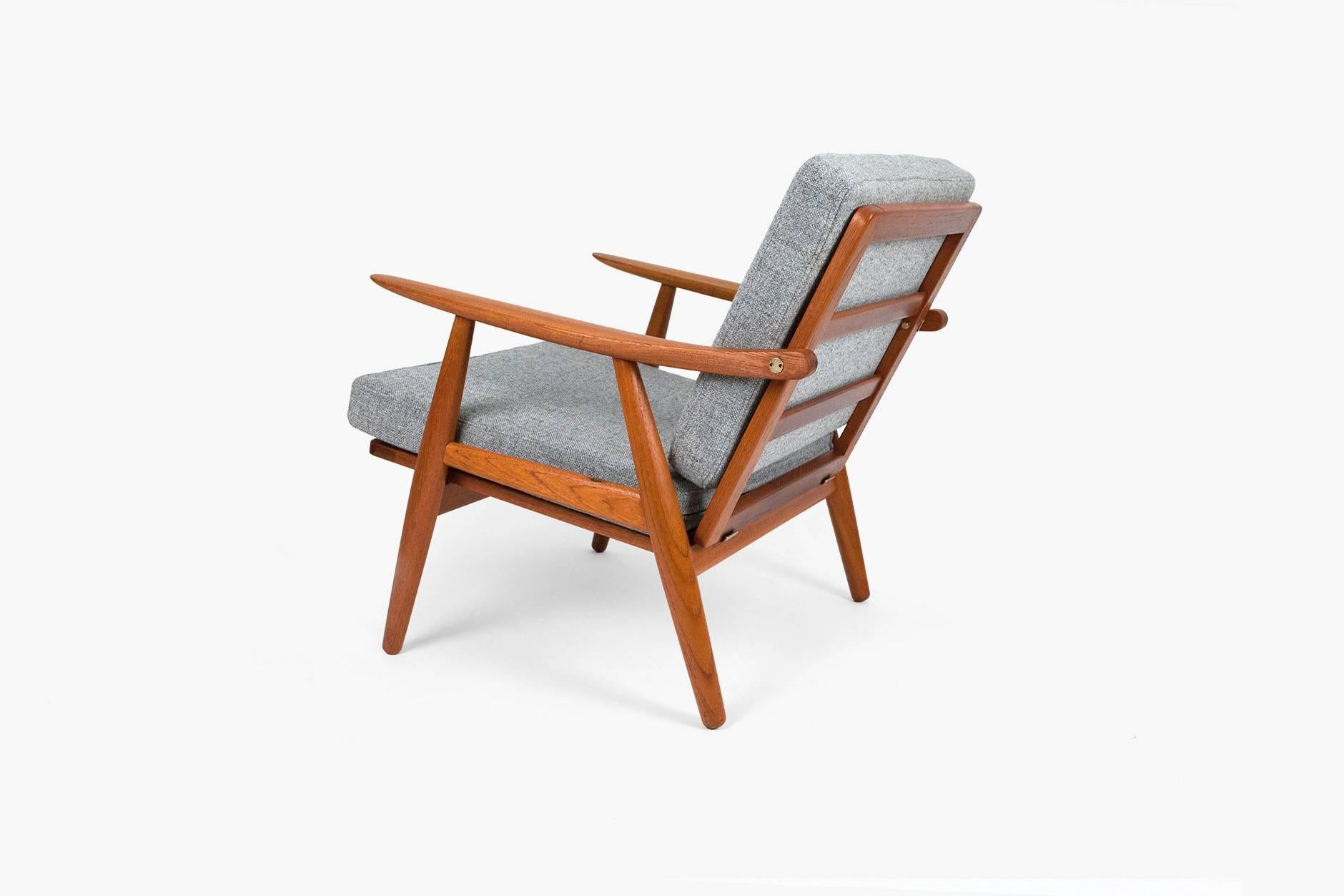 Scandinavian Modern Hans J. Wegner GE-270 Lounge Chairs, 1956