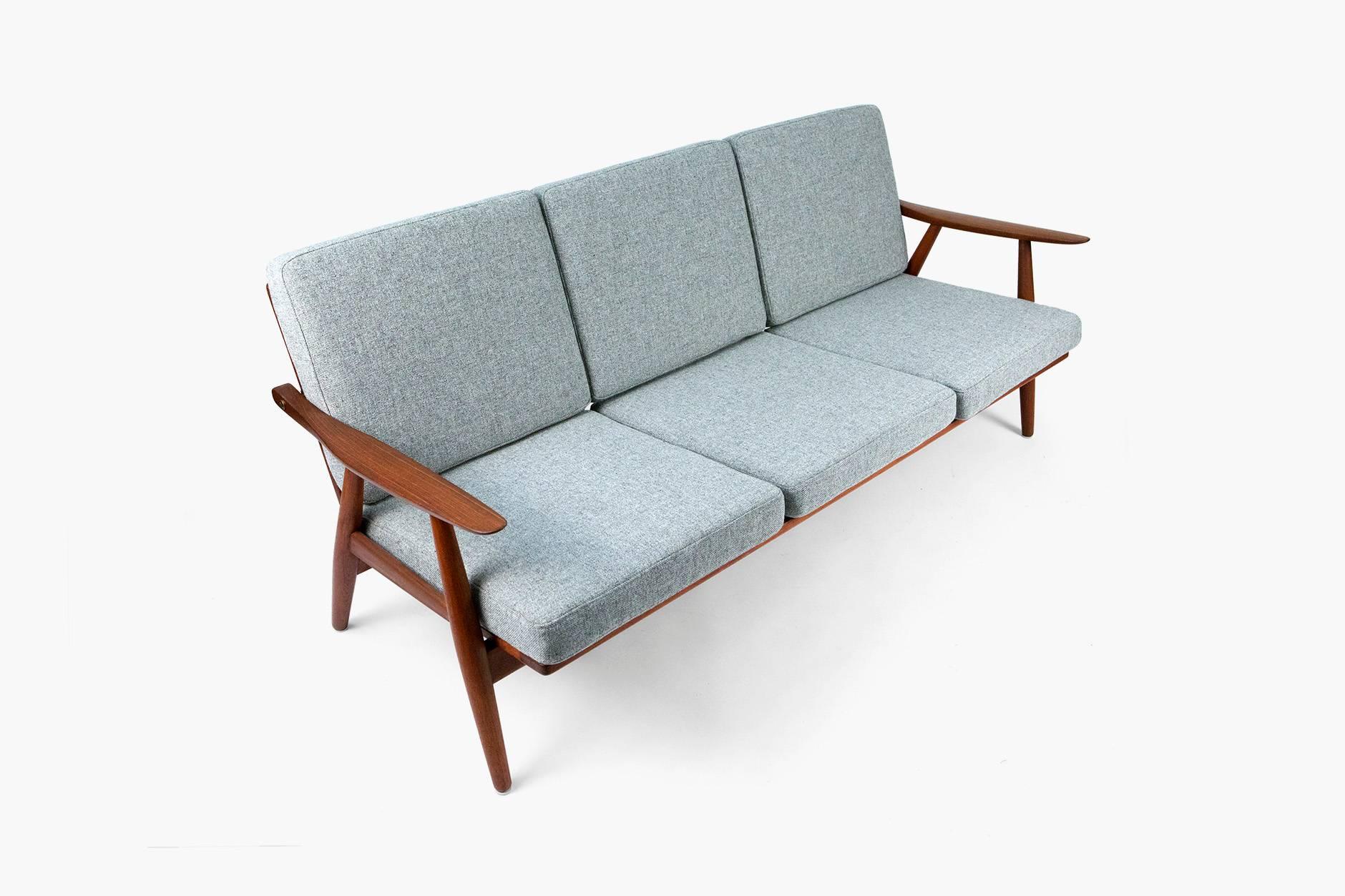 Scandinavian Modern Hans Wegner GE-270 Teak Sofa