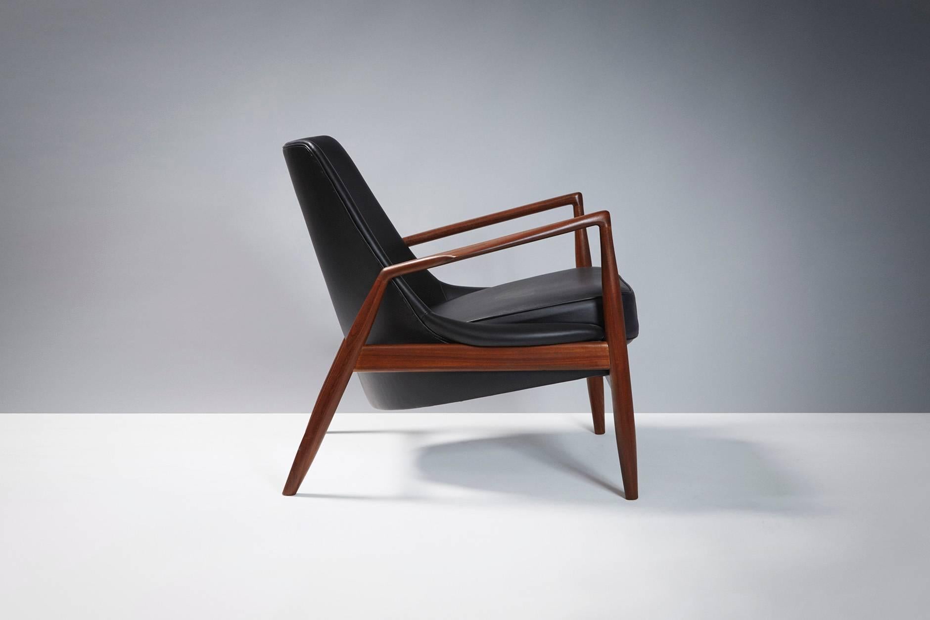 Ib Kofod-Larsen

Seal Salen lounge chair, 1950s

Solid Afromosia teak lounge chair, produced by OPE, Sweden. New leather upholstery.

 