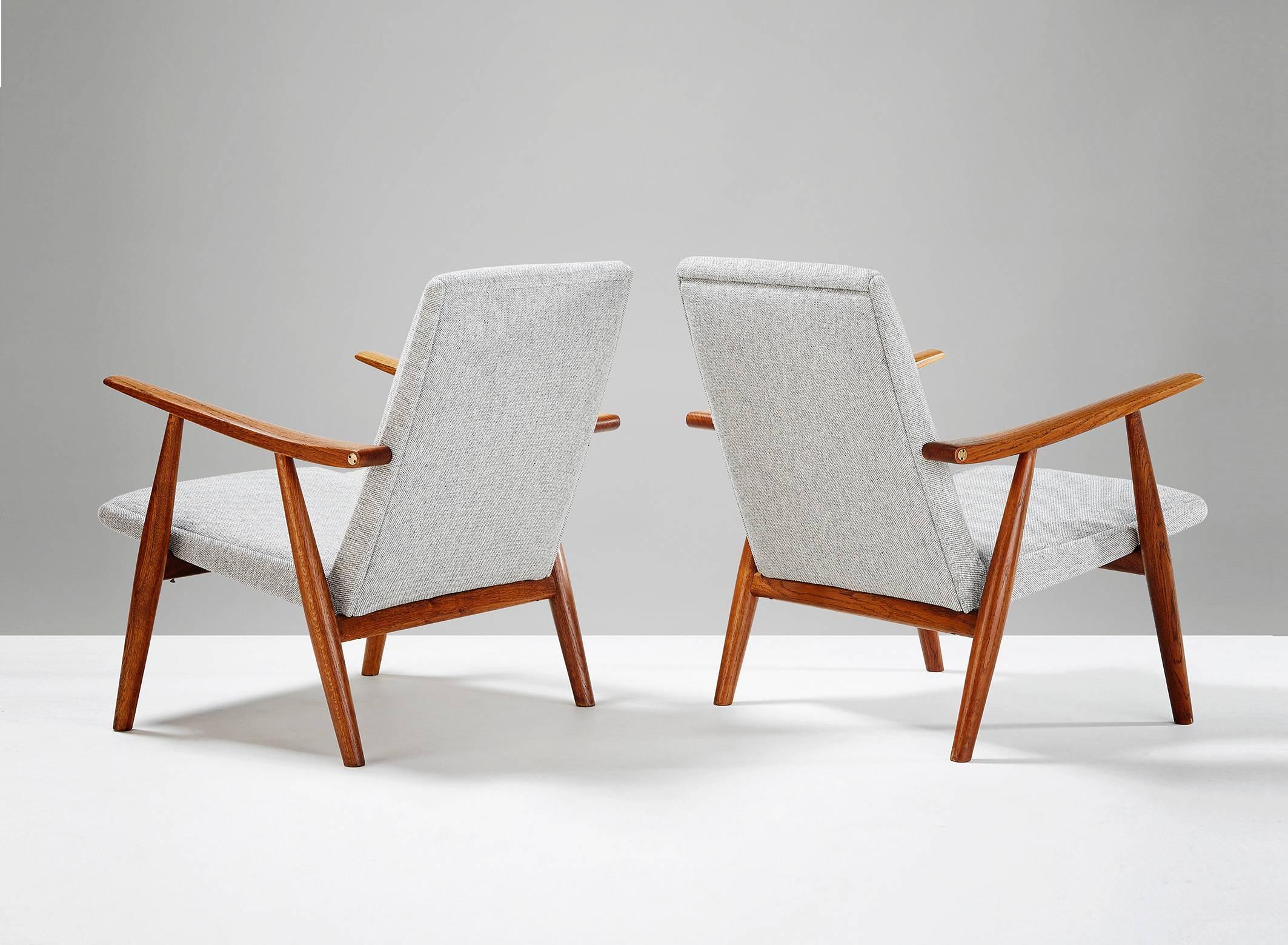 Danish Hans Wegner GE-260 Lounge Chairs, circa 1950s