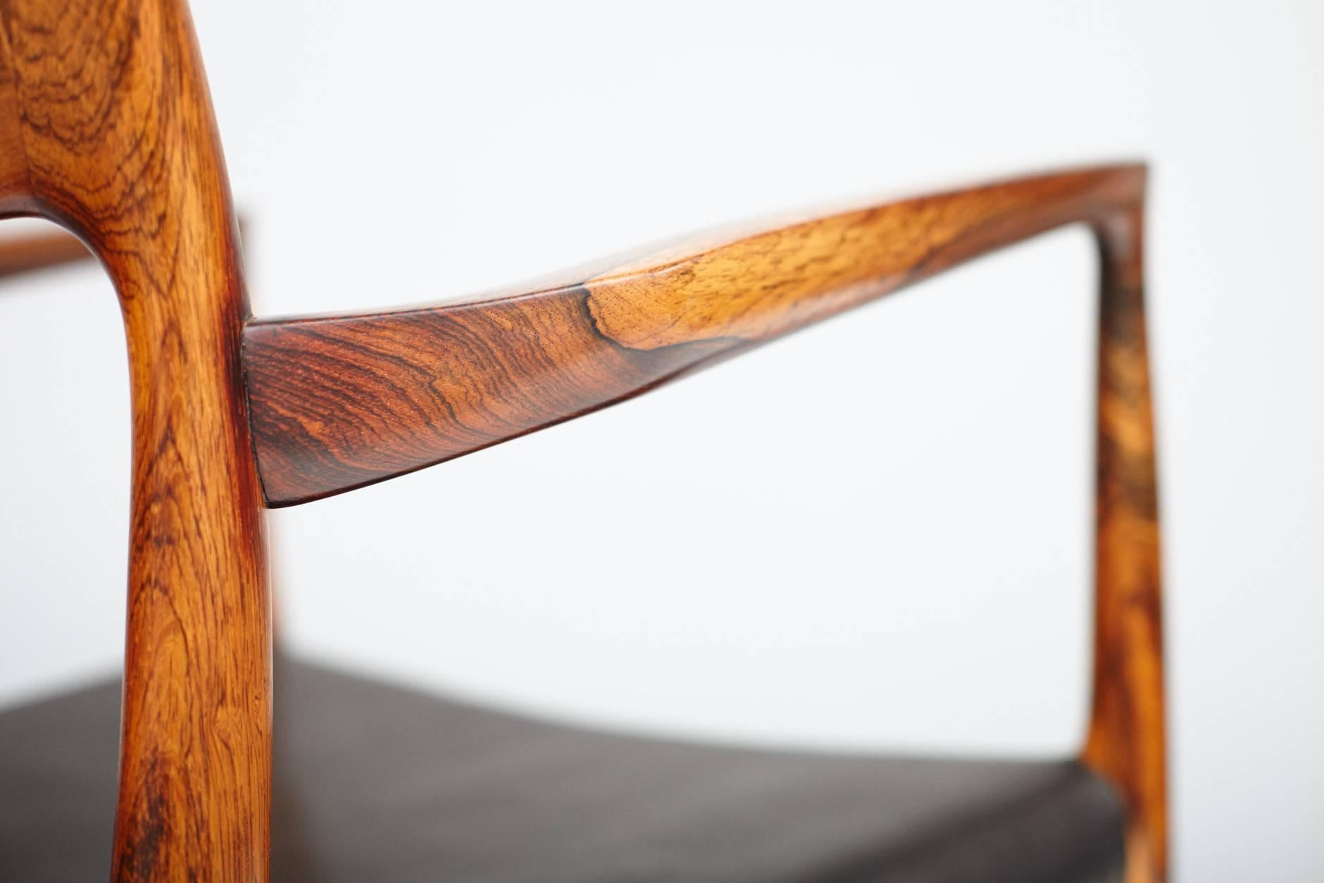 Niels O. Moller Model 57 Brazilian Rosewood Carver Chair In Good Condition In London, GB