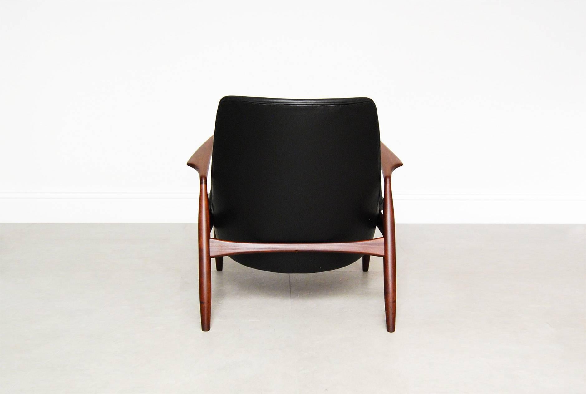 Swedish Ib Kofod-Larsen 'Seal' Chair