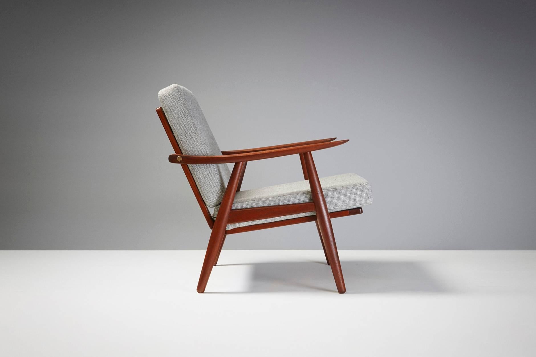 Scandinavian Modern Hans J. Wegner GE-270 Lounge Chairs, 1956