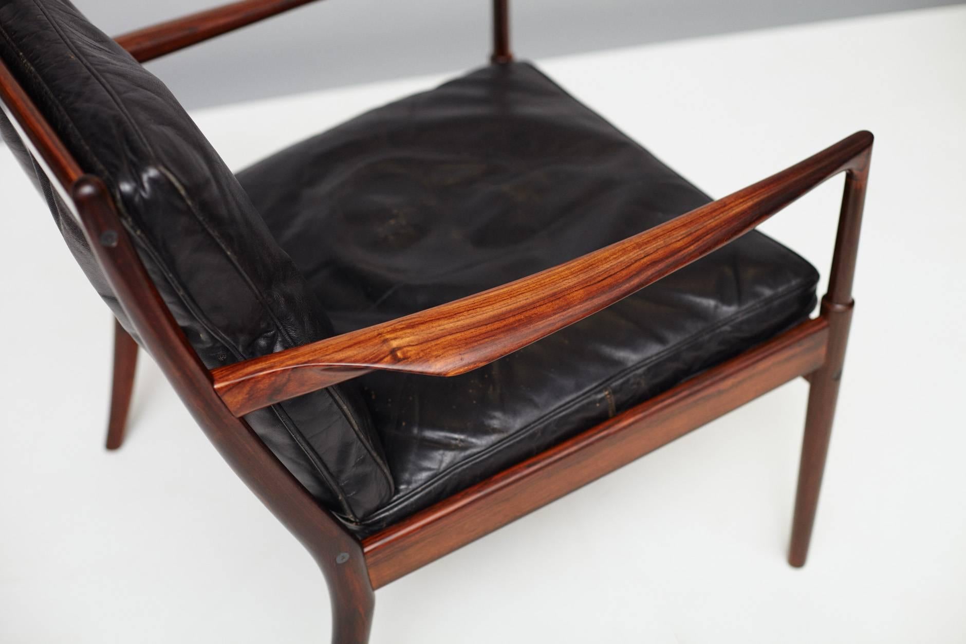 Ib Kofod-Larsen 'Samso' Rosewood Lounge Chair, circa 1960s In Excellent Condition In London, GB