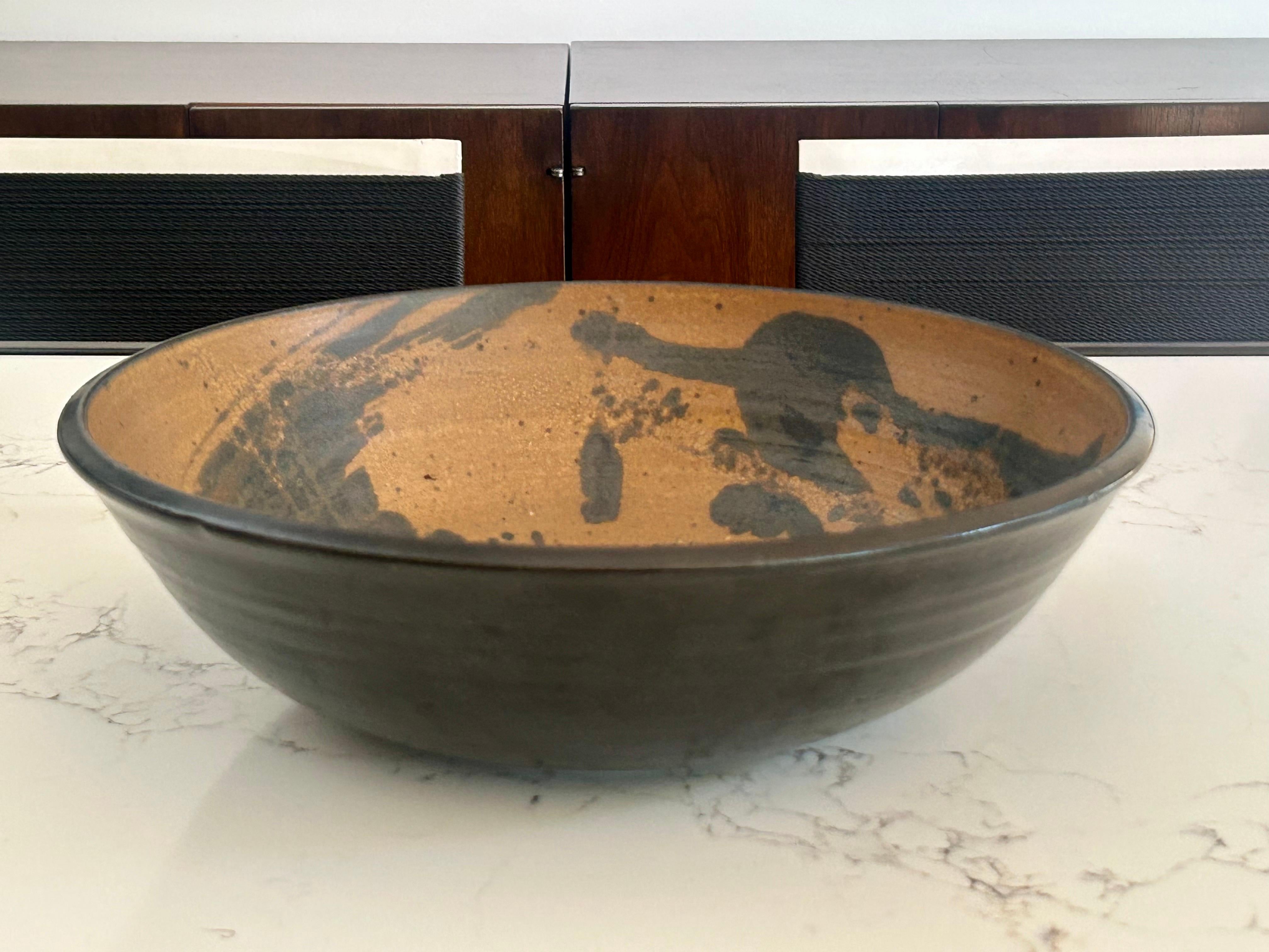 Cuenco grande de gres Studio Toshiko Takaezu en venta 2