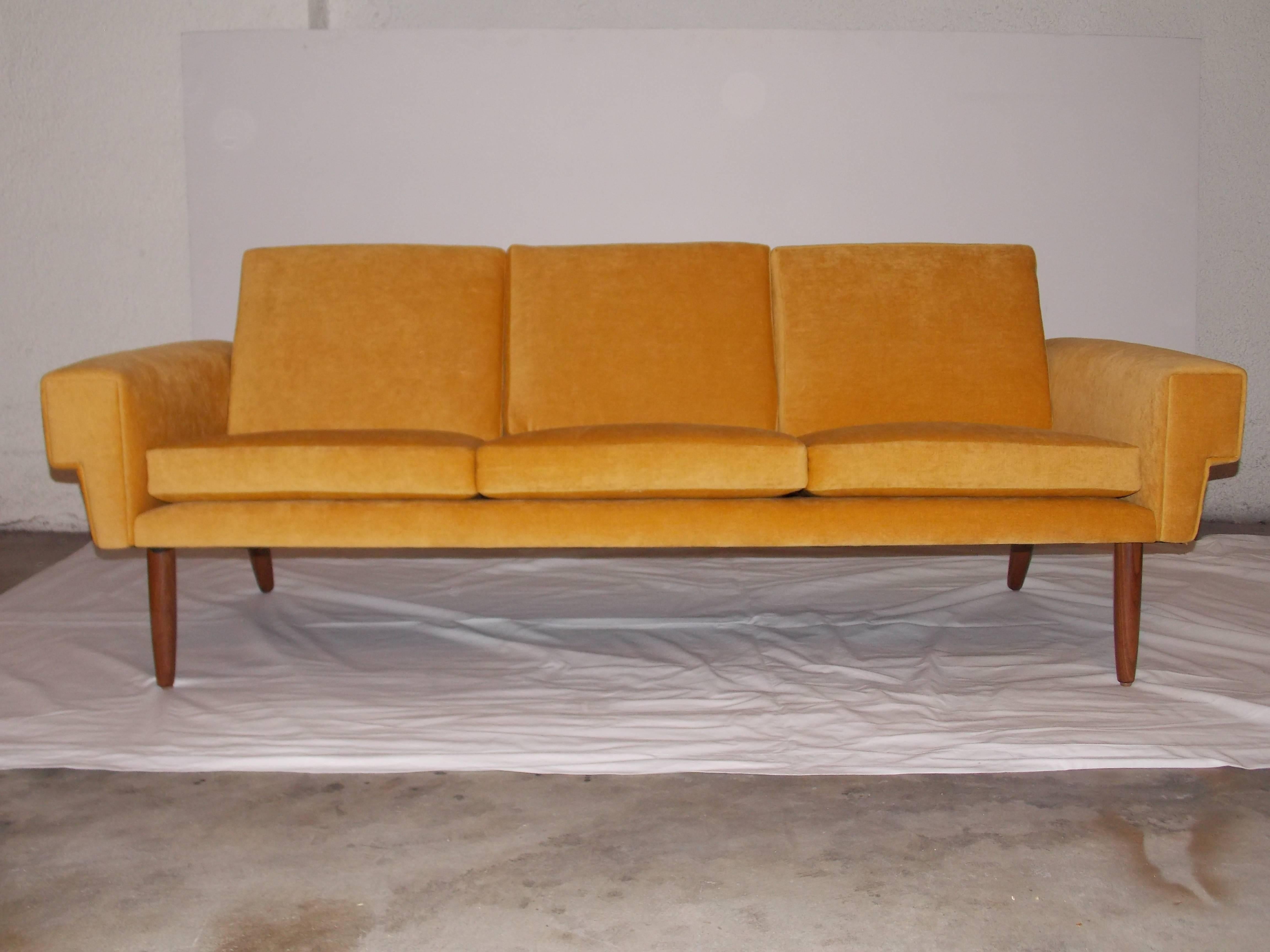 dansk sofa design