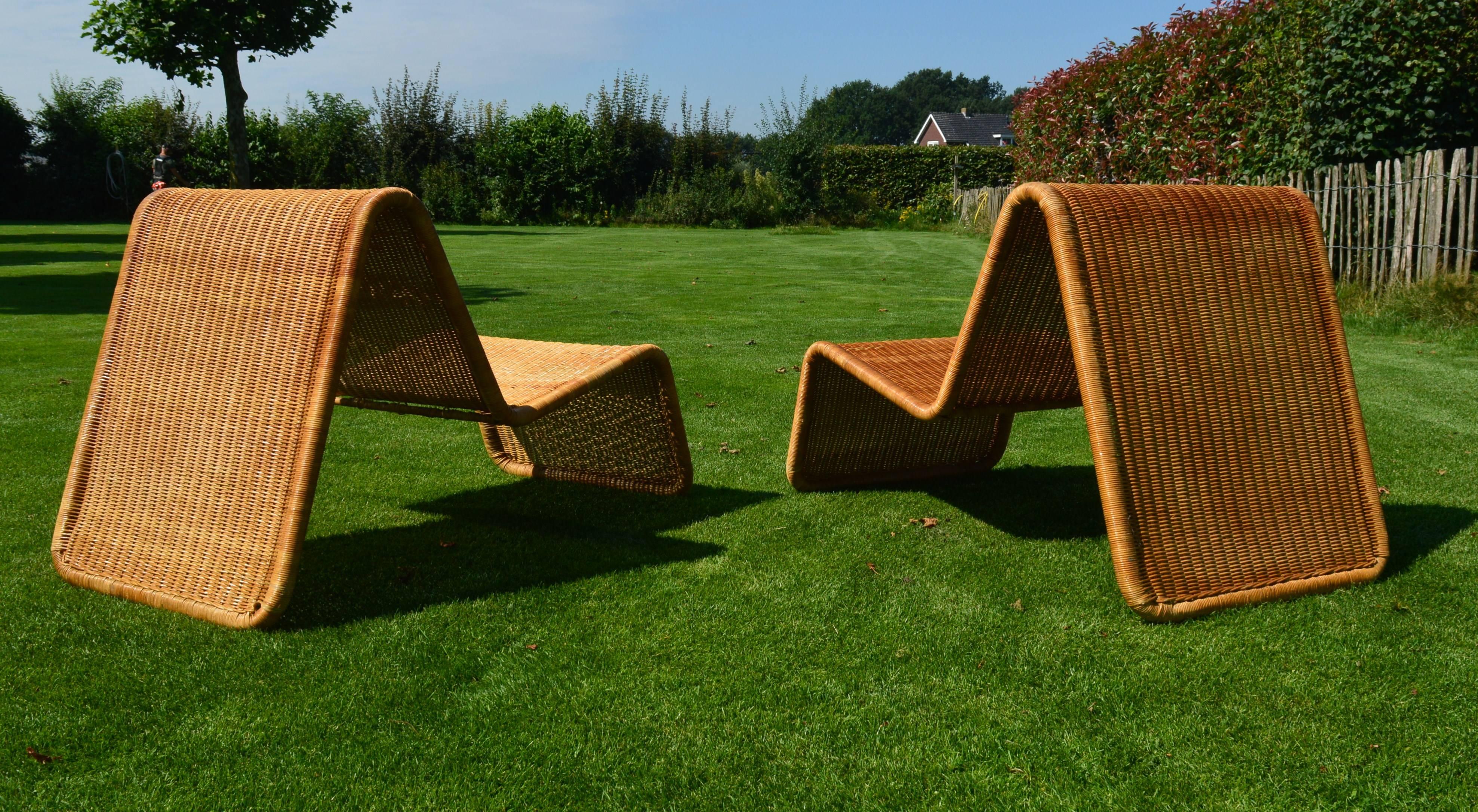 Pair of Wicker Lounge Chairs by Tito Agnoli for Bonacina, Italy, 1960s 1