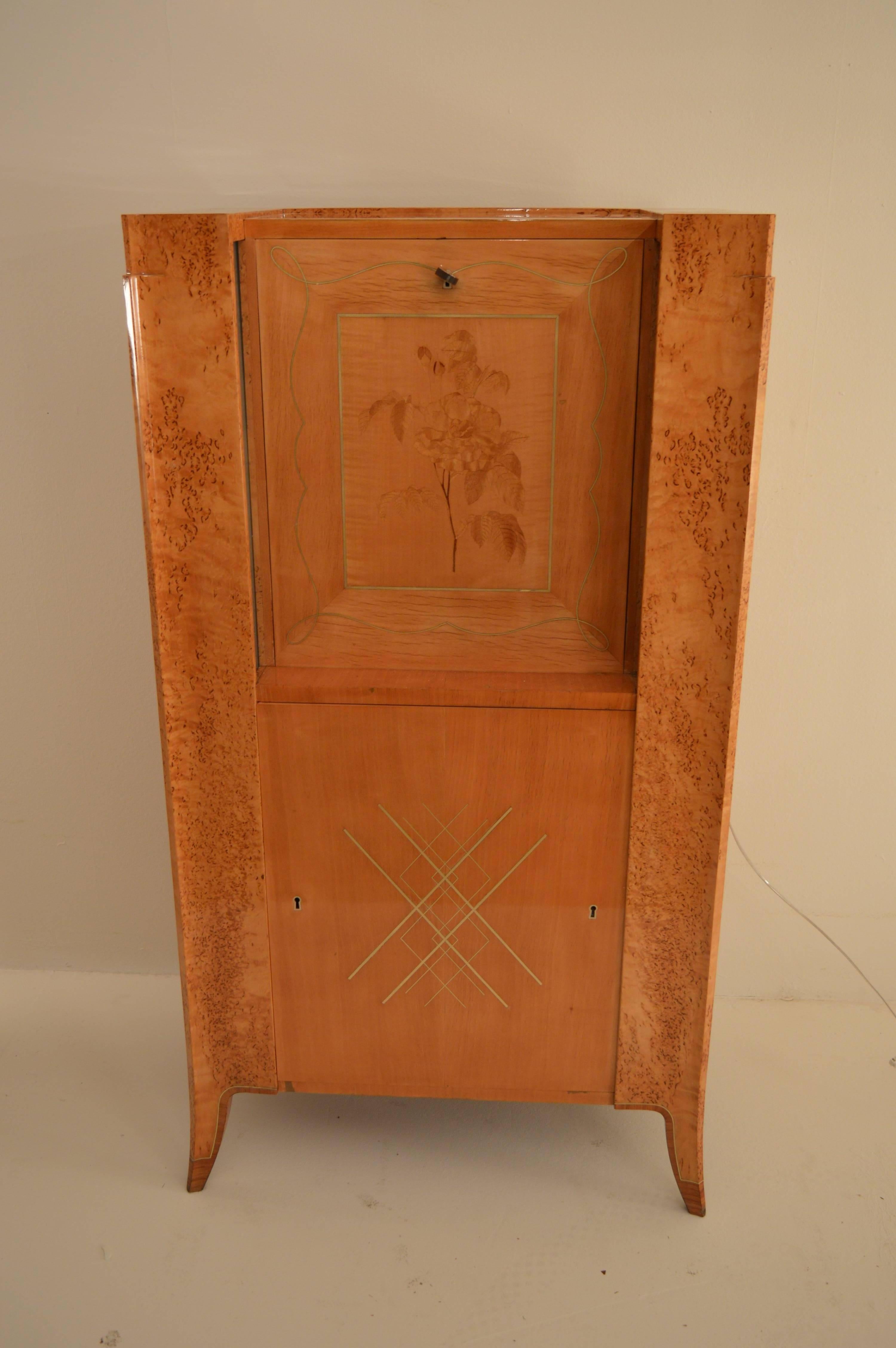 Art Deco Lady Secretaire in Norwegian Silverbirch with Intarsia In Excellent Condition In Castenray, NL