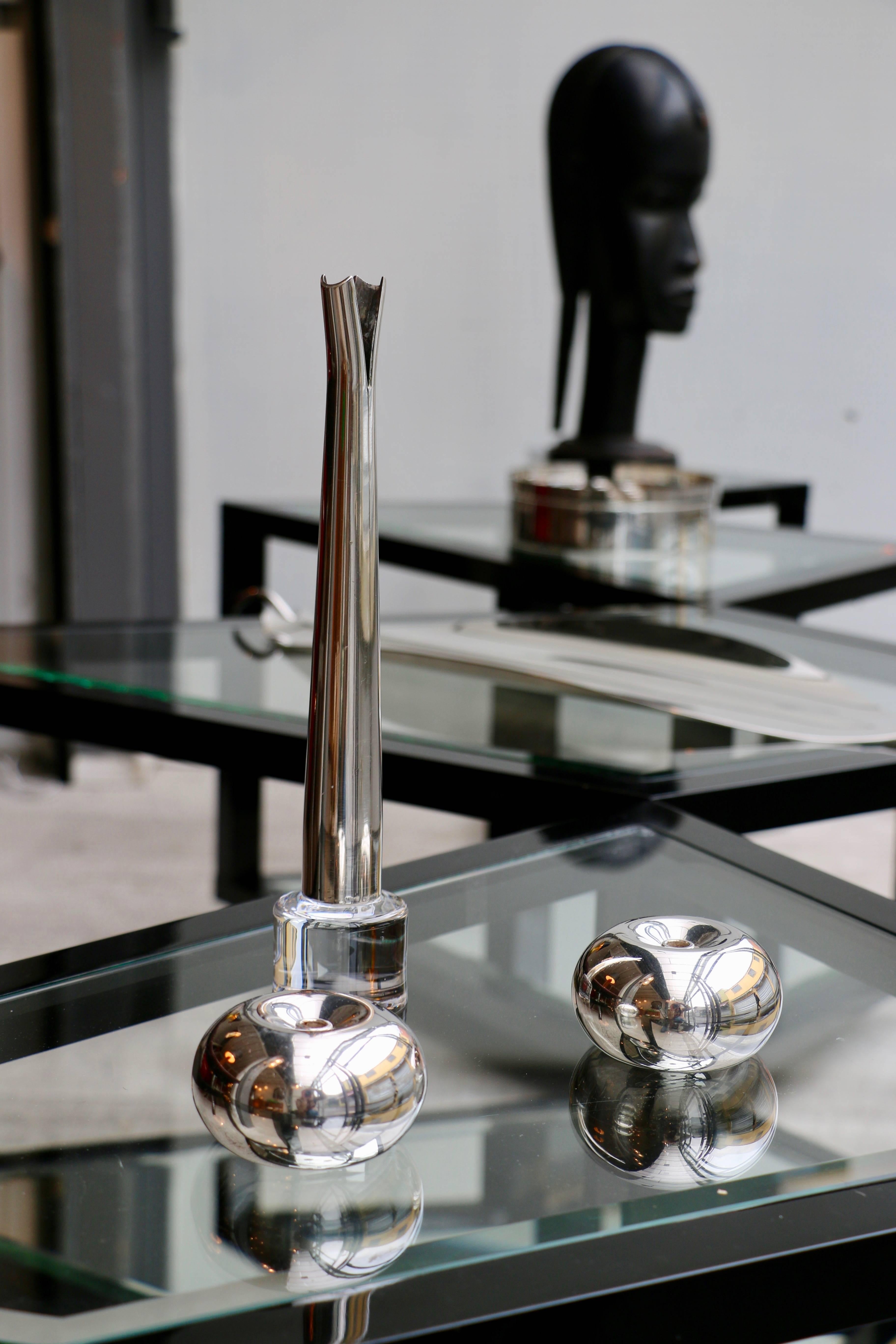 Pair of Silvered Metal Candleholders In Excellent Condition For Sale In Saint-Ouen, FR