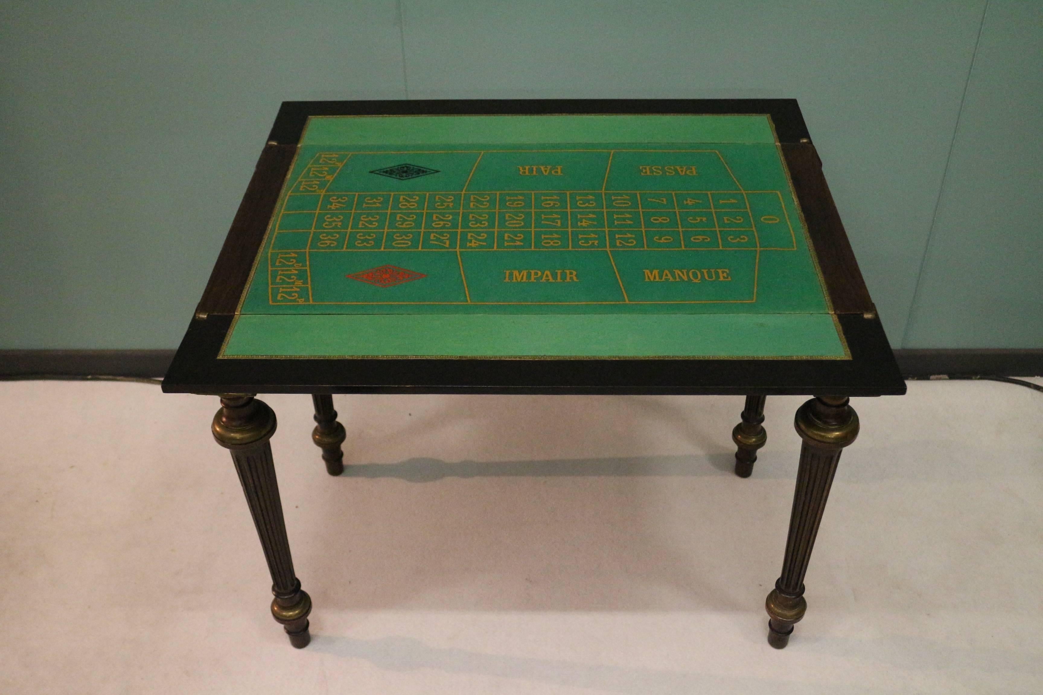 French Rosewood Game Table, Made by A. Baslea in Lyon In Good Condition For Sale In Antwerp, BE