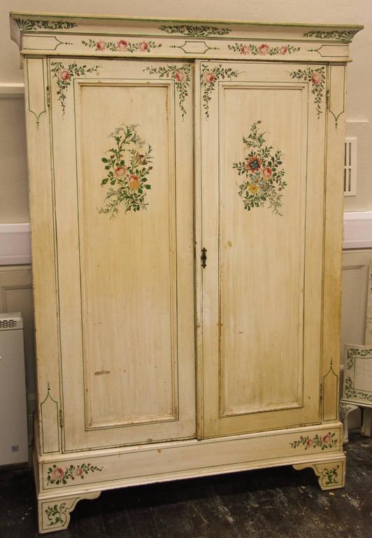 Victorian Painted Bedroom Suite For Sale at 1stDibs
