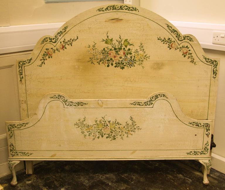 Victorian Painted Bedroom Suite For Sale at 1stDibs