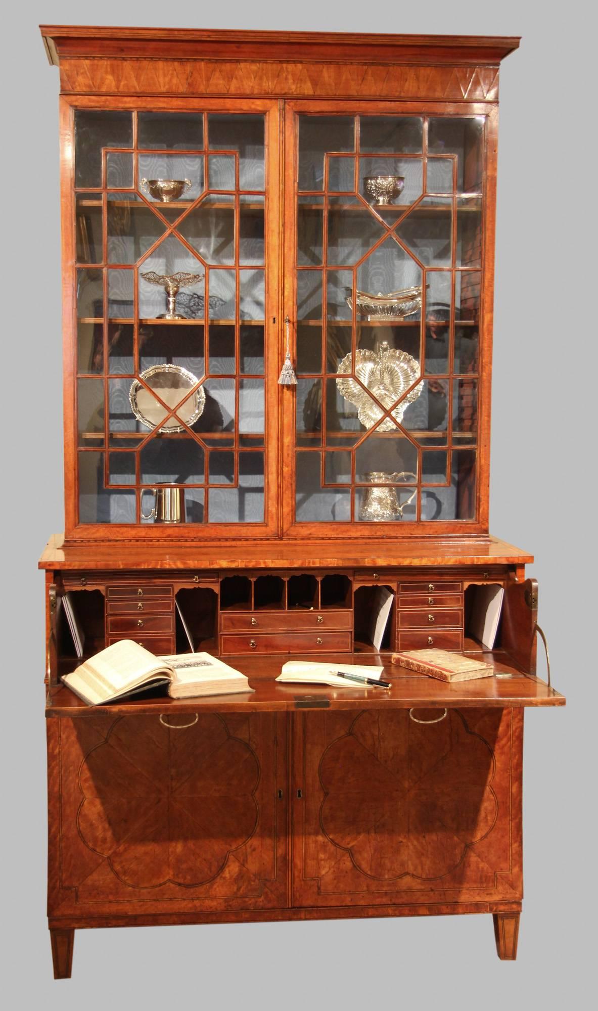 Late 18th Century West-Indies Satinwood Secretaire Bookcase In Good Condition For Sale In Wiltshire, GB