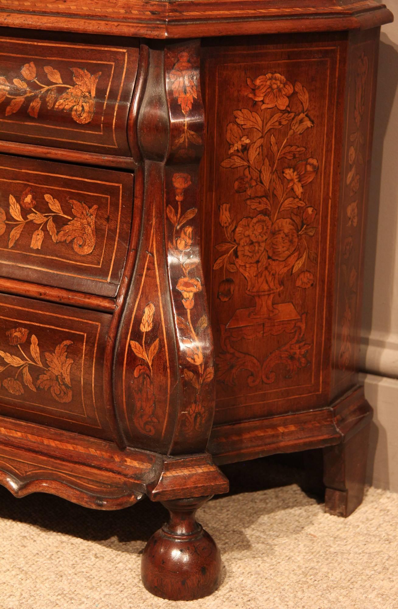Late 18th Century Dutch Walnut and Marquetry Display Cabinet 4