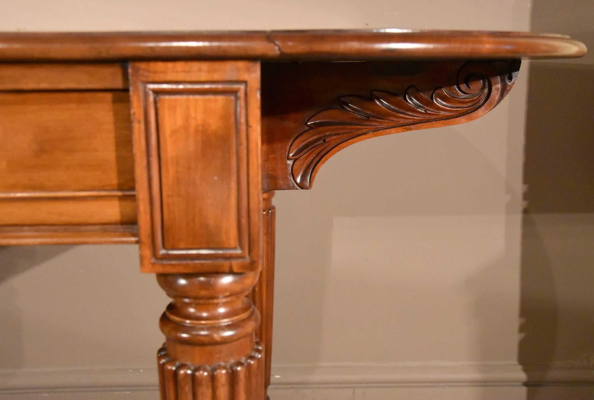 Early 19th Century Very Fine Quality Regency Period Gillow Lancaster Sofa Table