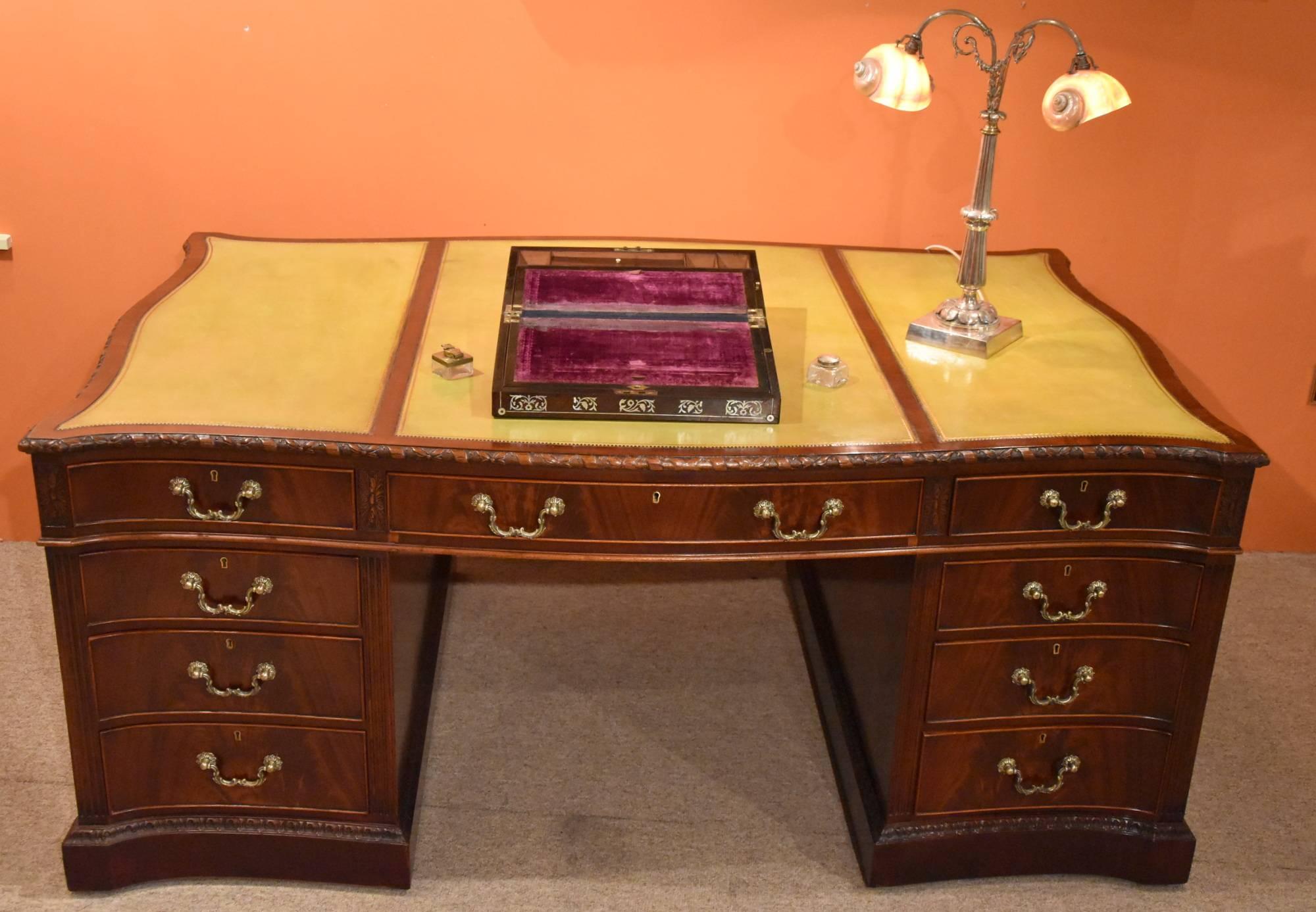 English George III Style Mahogany Serpentine Partners Desk For Sale