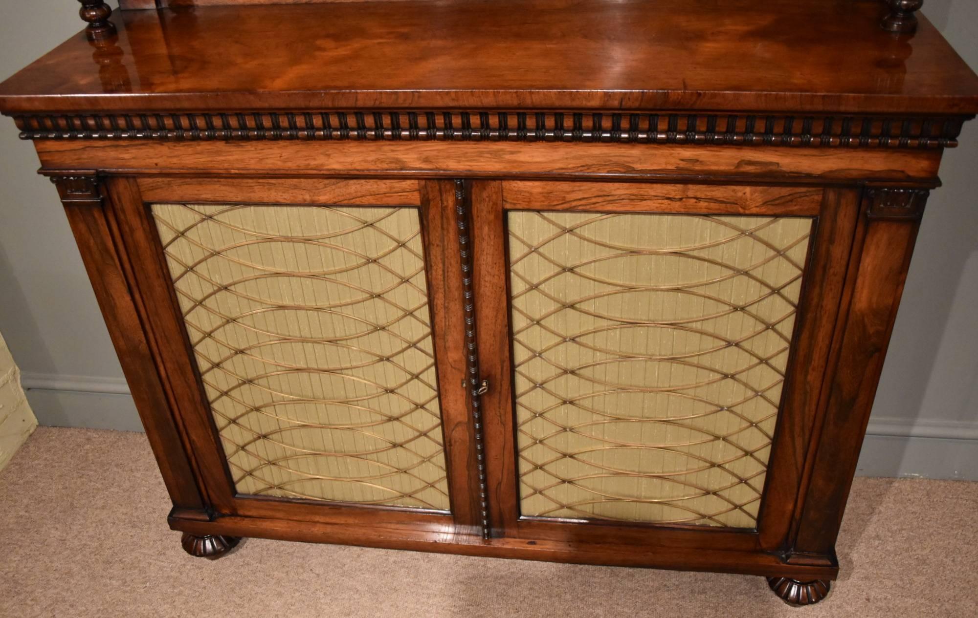 Fine Regency Rosewood and Brass Chiffonier In Good Condition In Wiltshire, GB