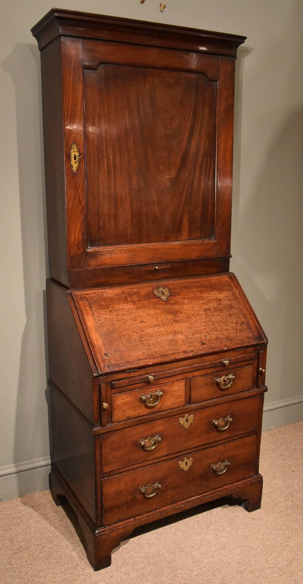 Fine Small George II Mahogany Bureau Bookcase 2