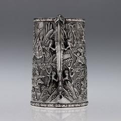 Antiguo Siglo XIX Rara Taza de Plata Maciza de Exportación China con Escena de Batalla, Sanguijuela