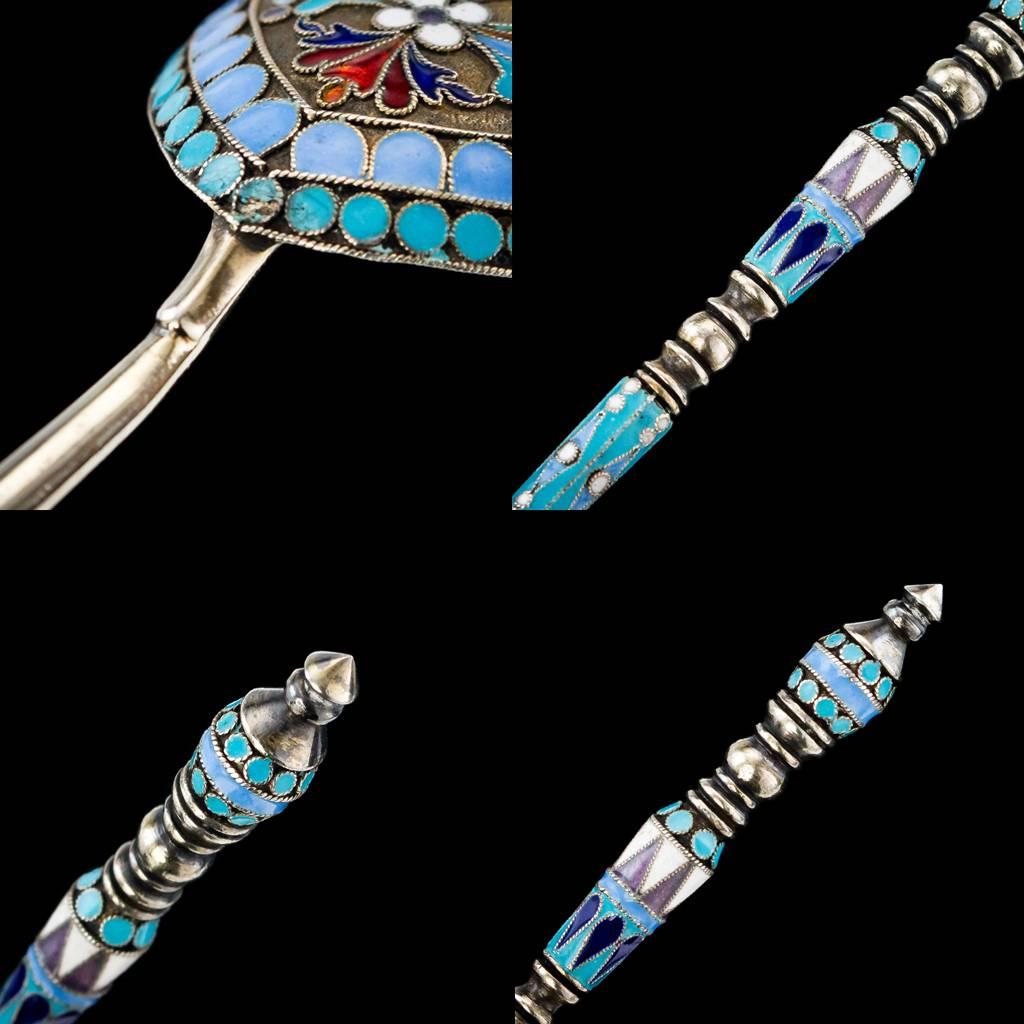 Antique 20th Century Russian Solid Silver & Cloisonne Enamel Spoon, circa 1900 4