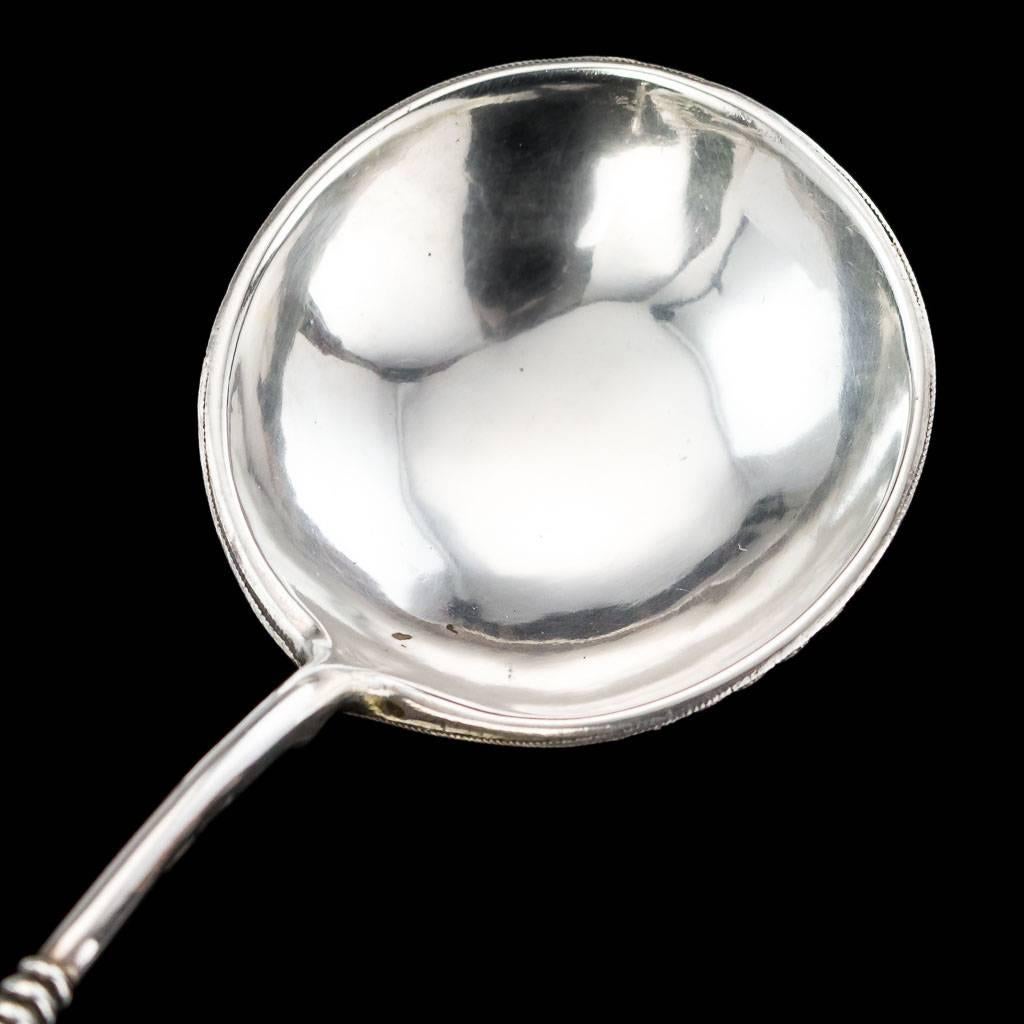 Antique 20th Century Russian Solid Silver and Cloisonne Enamel Spoon, circa 1910 In Excellent Condition In Royal Tunbridge Wells, Kent