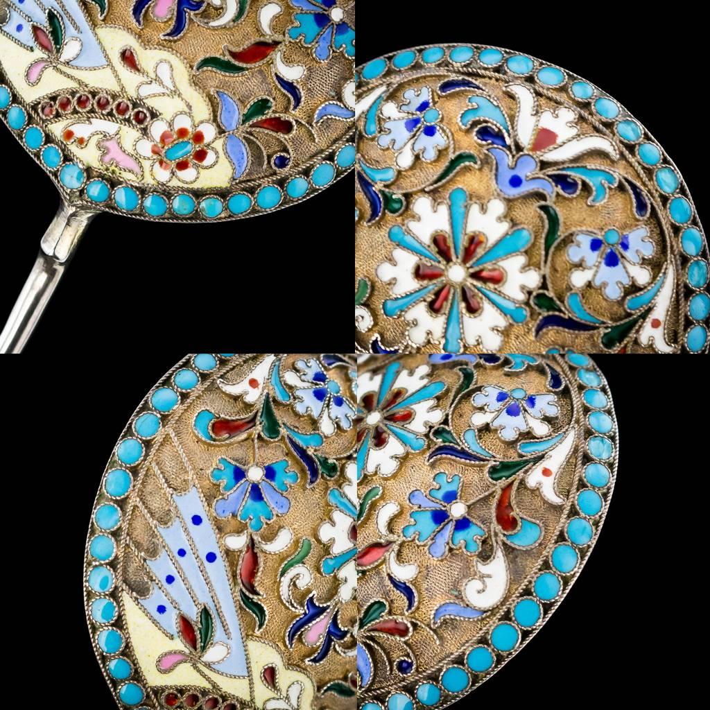 Antique 20th Century Russian Solid Silver and Cloisonne Enamel Spoon, circa 1910 2