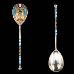 Antico cucchiaio russo in argento massiccio con smalto cloisonné di Agafonov, 1890