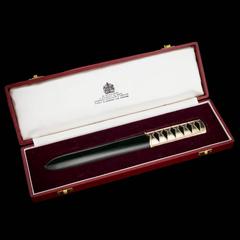 Stunning 20th Century Asprey & Co Gold and Nephrite Letter Opener, circa 1971