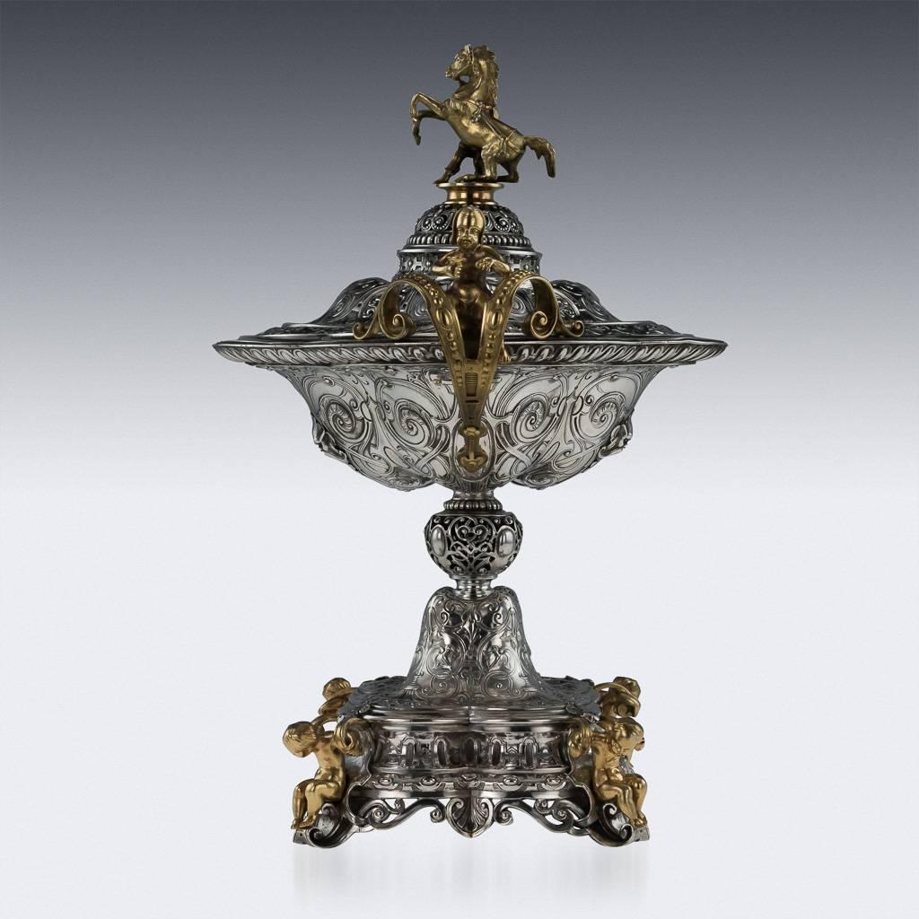 Antique Odiot Solid Silver Gilt Royal Presentation Vase, Paris, circa 1845 In Excellent Condition In Royal Tunbridge Wells, Kent