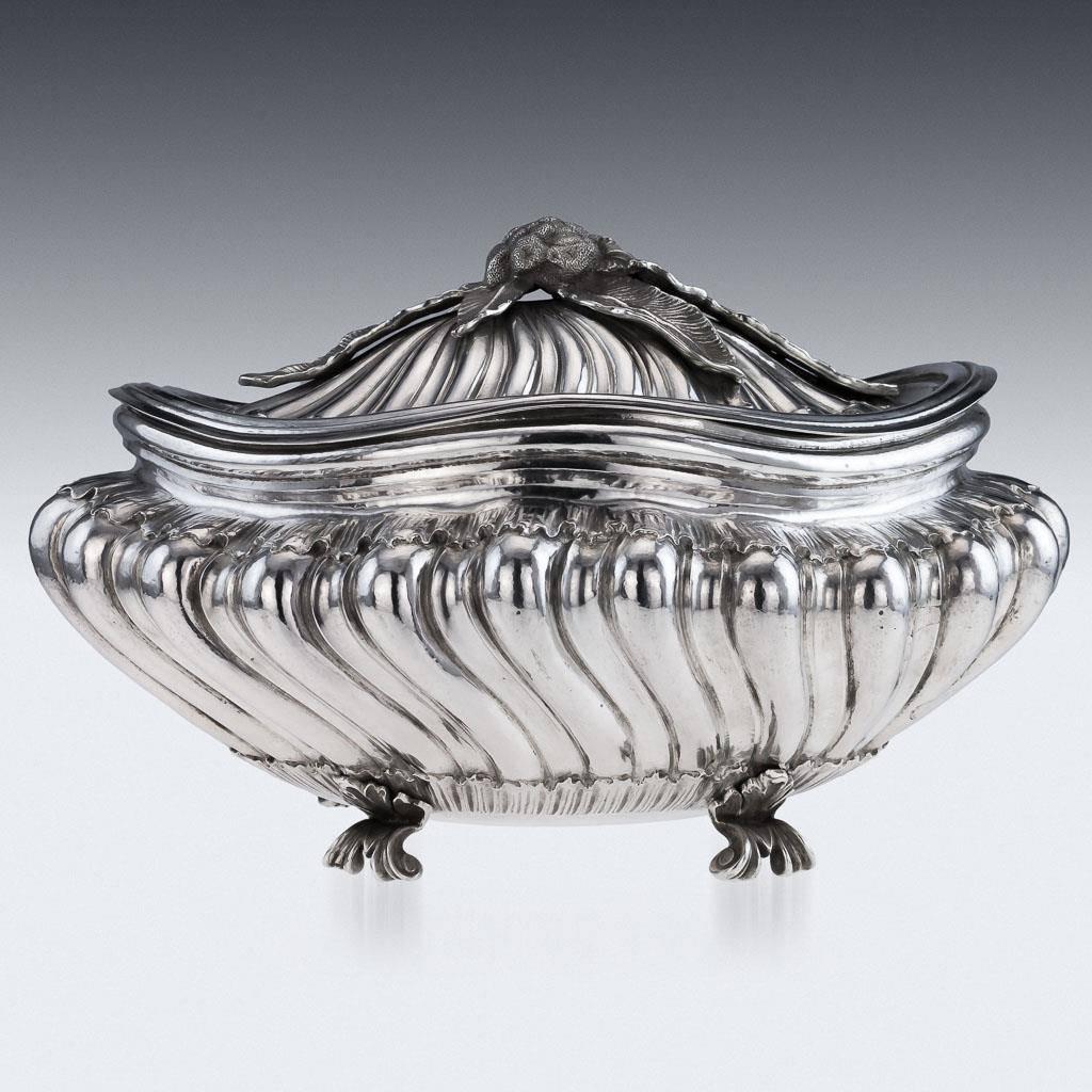 Stunning Italian Buccellati Solid Silver Large Soup Tureen and Cover, circa 1980 In Excellent Condition In Royal Tunbridge Wells, Kent