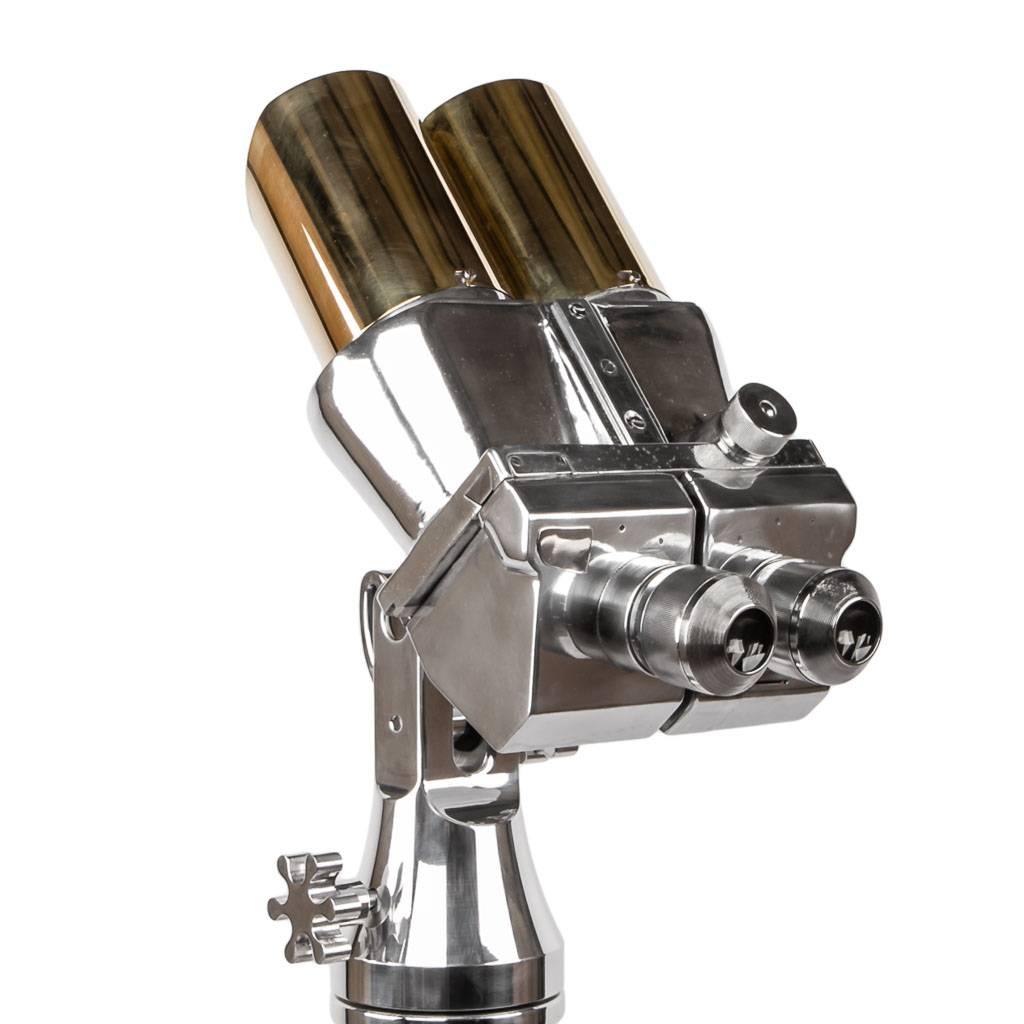 20th Century Stunning Wwii German Shneider Flak Binoculars on Telescopic Stand, circa 1940