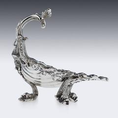 Antique 20th Century Edwardian Silver Paul De Lamerie Dish, London, circa 1907