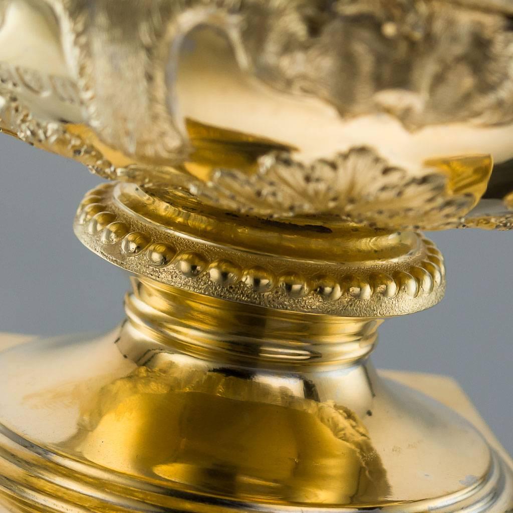 edwardianische Warwick-Vase aus massivem Silber und vergoldet:: London:: um 1908:: 20 im Zustand „Hervorragend“ in Royal Tunbridge Wells, Kent