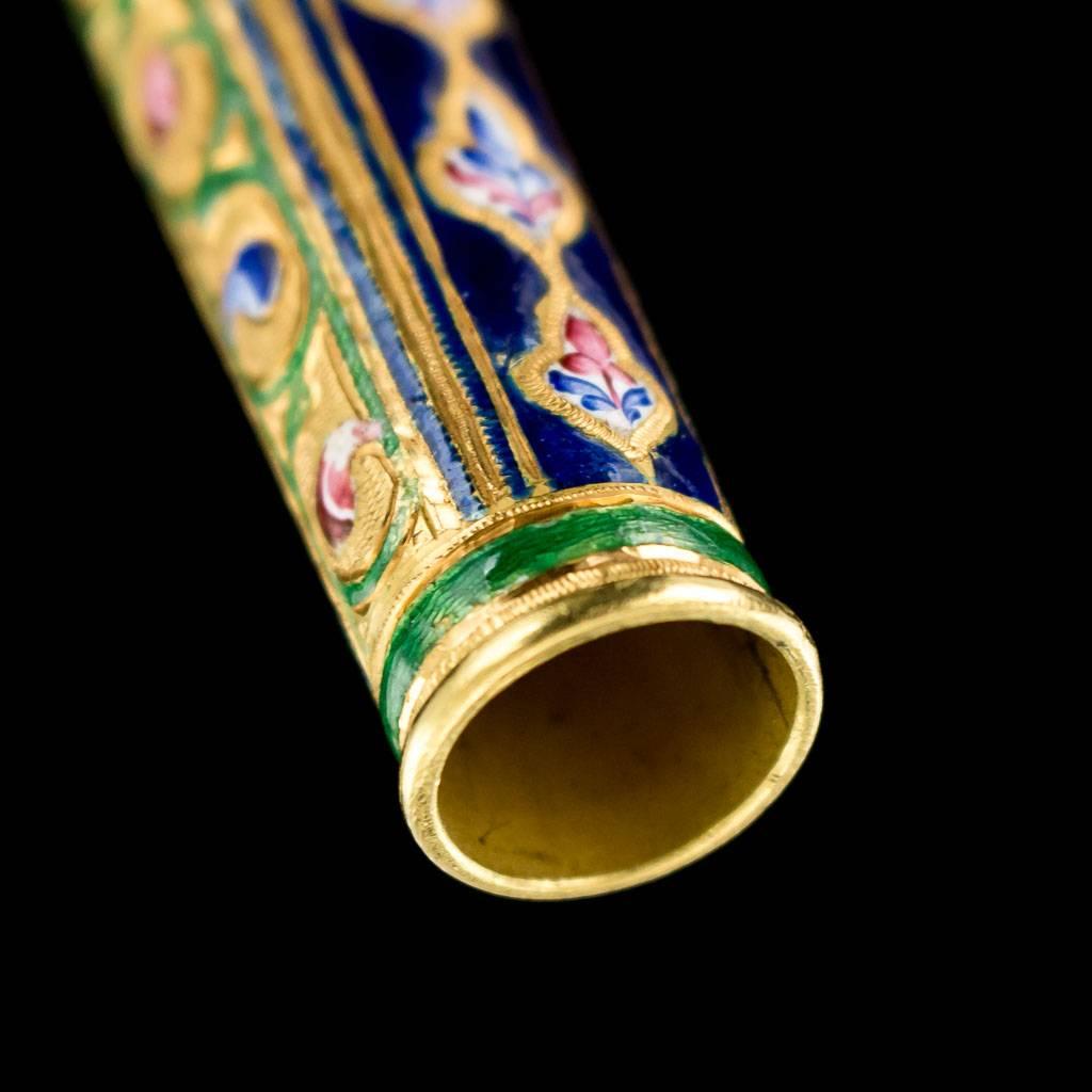 Antique Qajar Rare Polychrome Enameled Gold Cane Handle, circa 1850 In Excellent Condition In Royal Tunbridge Wells, Kent