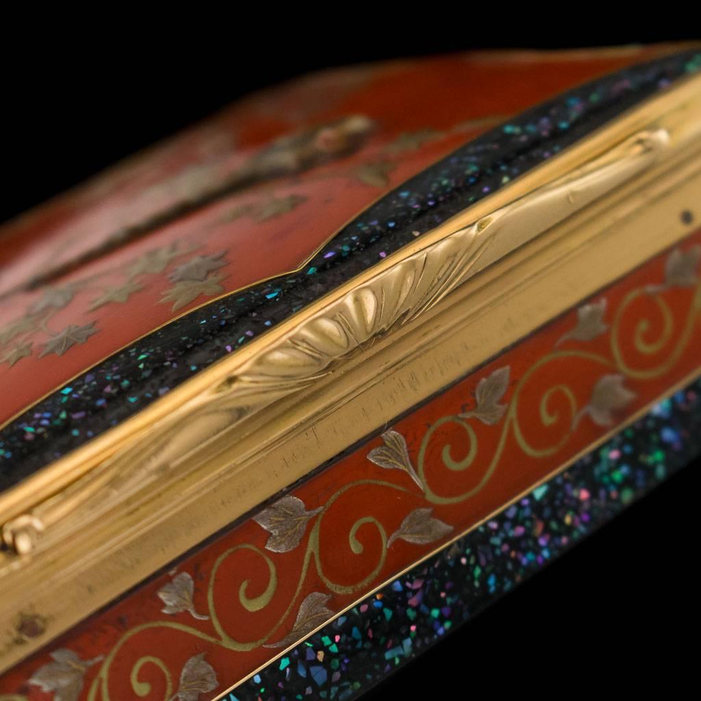 Antique French 18 Karat Gold-Mounted and Japanese Lacquer Snuff Box, circa 1780 1