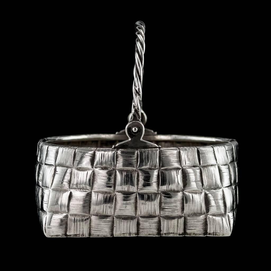 Antique Russian Trompe L'oeil Solid Silver Basket, St-Petersburg, circa 1900 In Excellent Condition In Royal Tunbridge Wells, Kent