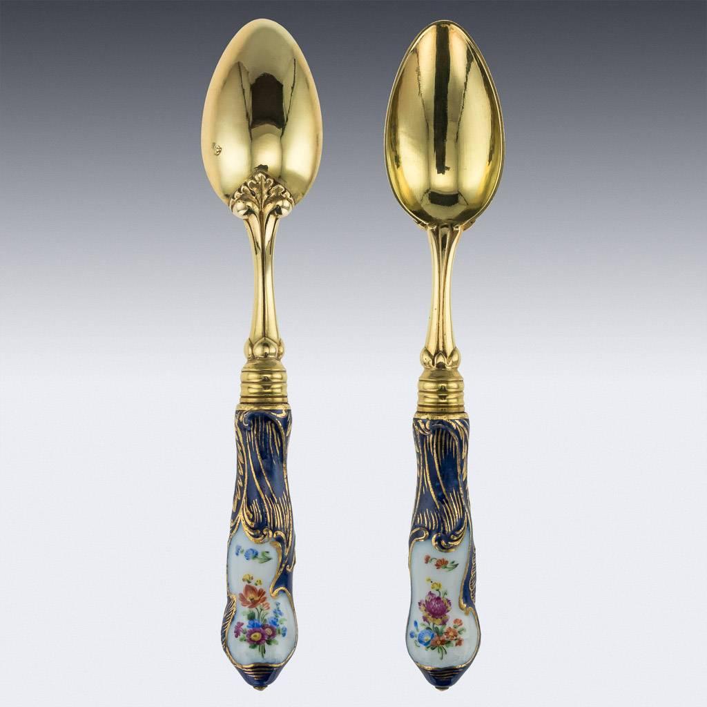 Description
Antique early-19th century German solid silver-gilt and porcelain cutlery service, comprising: twelve spoons, twelve forks and twelve knives, the spoons each with reeded border and trefoil scroll top, the four-pronged forks and scimitar
