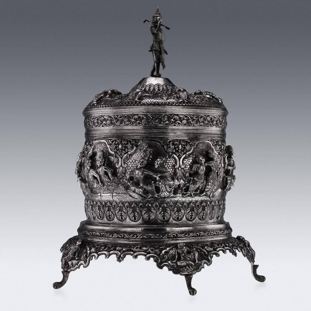 Antique Indian Burmese Solid Silver Massive Sculptural Betel Box, circa 1920 In Excellent Condition In Royal Tunbridge Wells, Kent