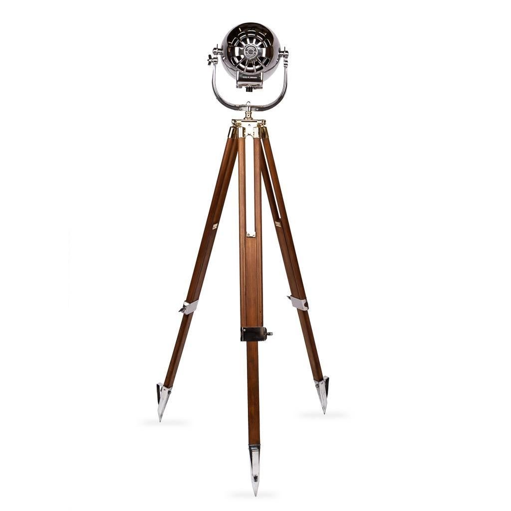 Vintage 20th Century British Strand Electric Theatre Spotlight Lamp Projector In Excellent Condition In Royal Tunbridge Wells, Kent