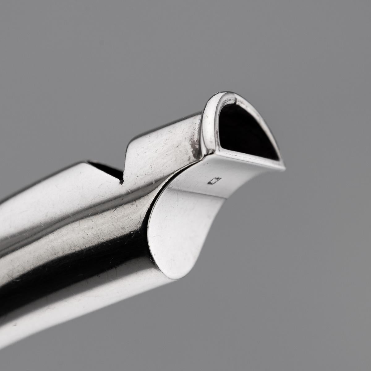 Argent Ancien sifflet en argent massif anglais du 20e siècle par A.I.C. Sampsons, Londres c.1920 en vente