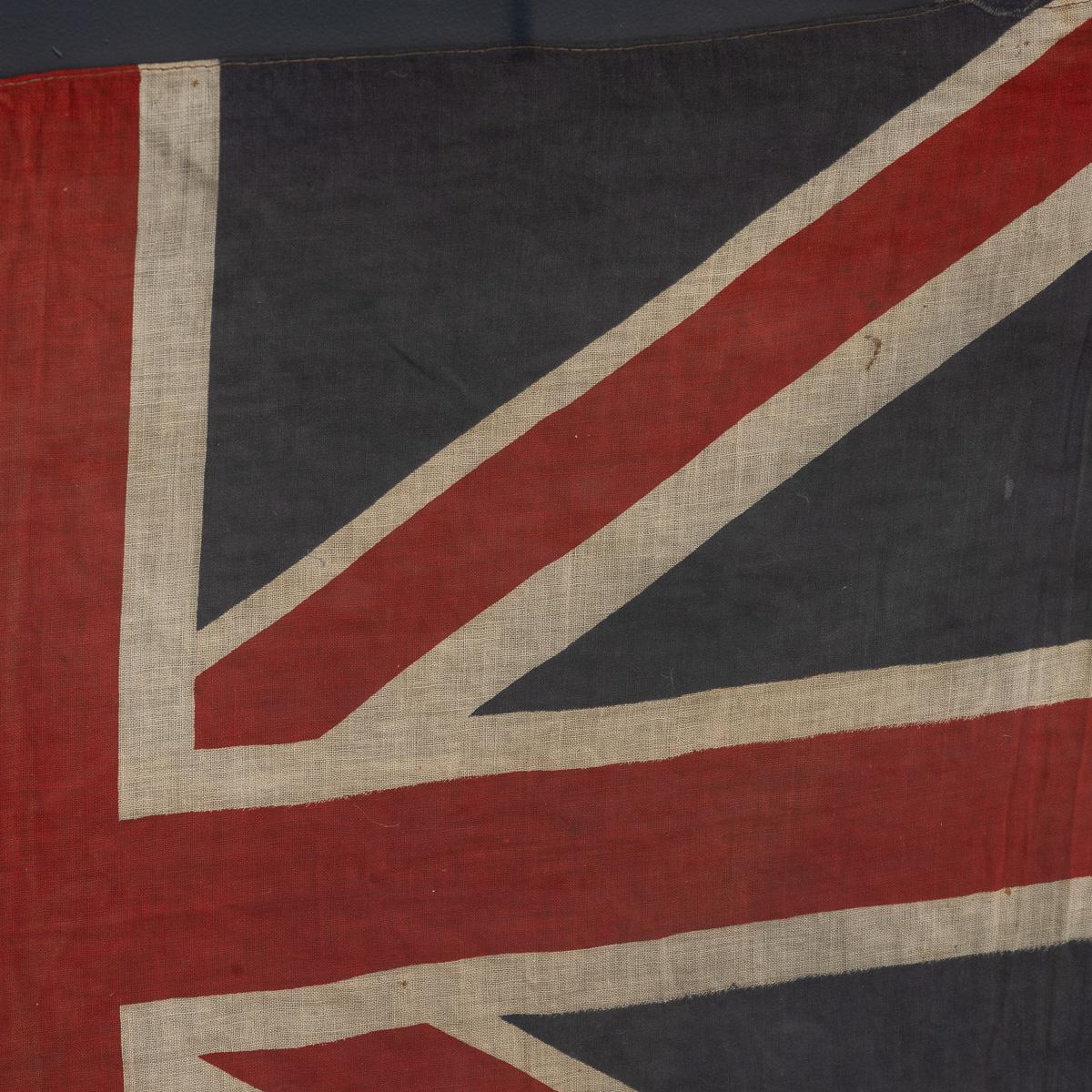 Vintage 20th Century Glass To Glass Framed Union Flag c.1940 In Good Condition For Sale In Royal Tunbridge Wells, Kent