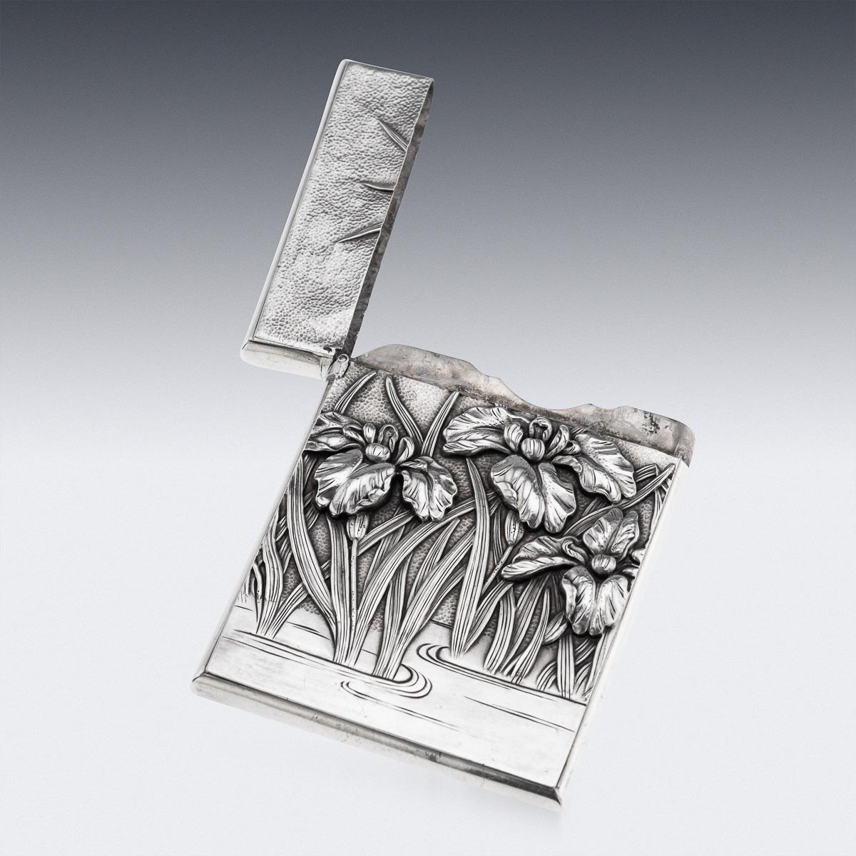 Japonais Ancien porte-cartes japonais Meiji en argent massif du 20e siècle, c.1900 en vente