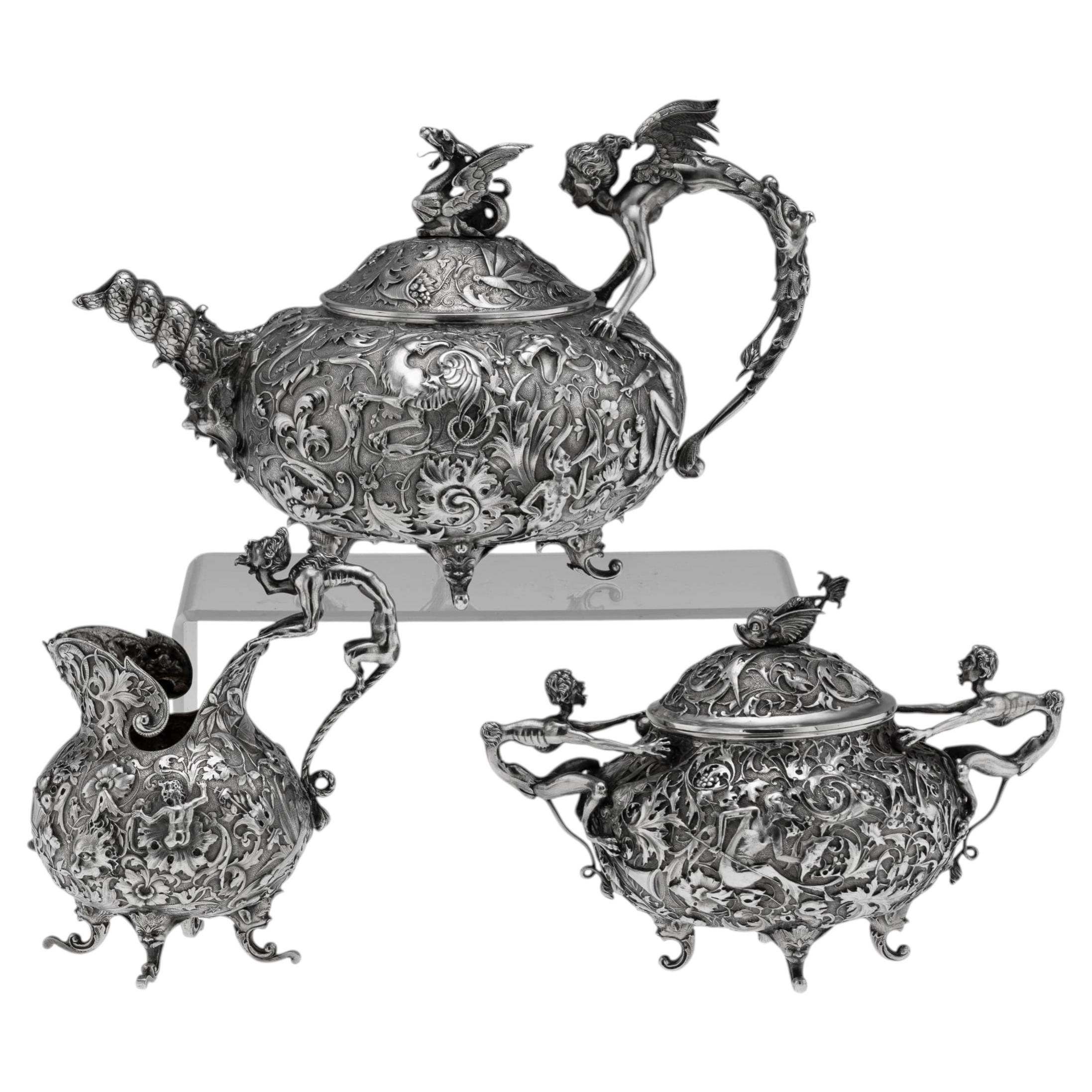 Service à thé antique italien du XIXe siècle, en argent massif, composé de trois pièces, signé G. Accarisi, vers 1890 en vente