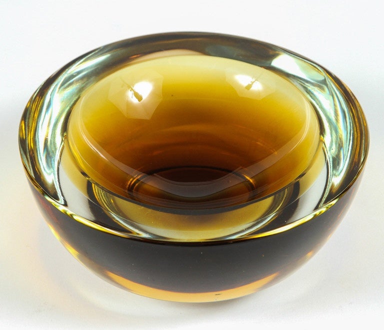 Collection of Murano Glass Bowls in the Style of Salviati For Sale 1