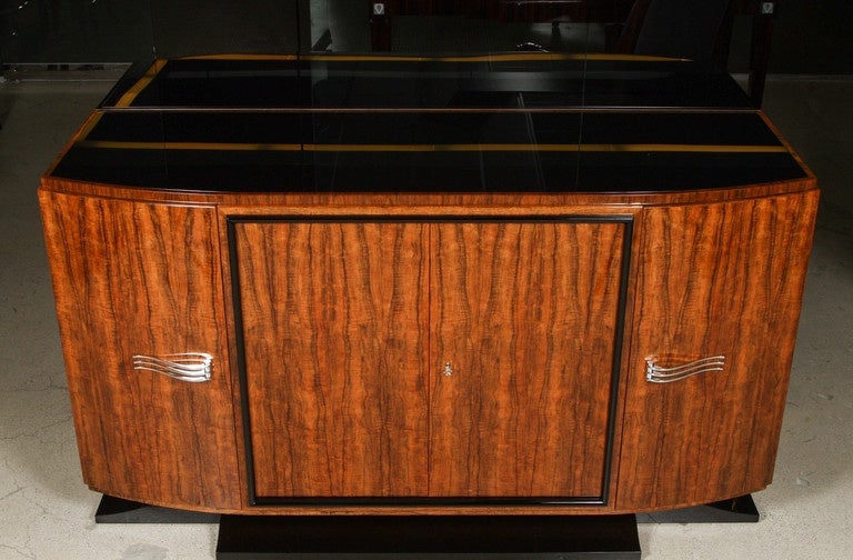 Art Deco Style Sideboard in Laurel In Excellent Condition For Sale In West Hollywood, CA