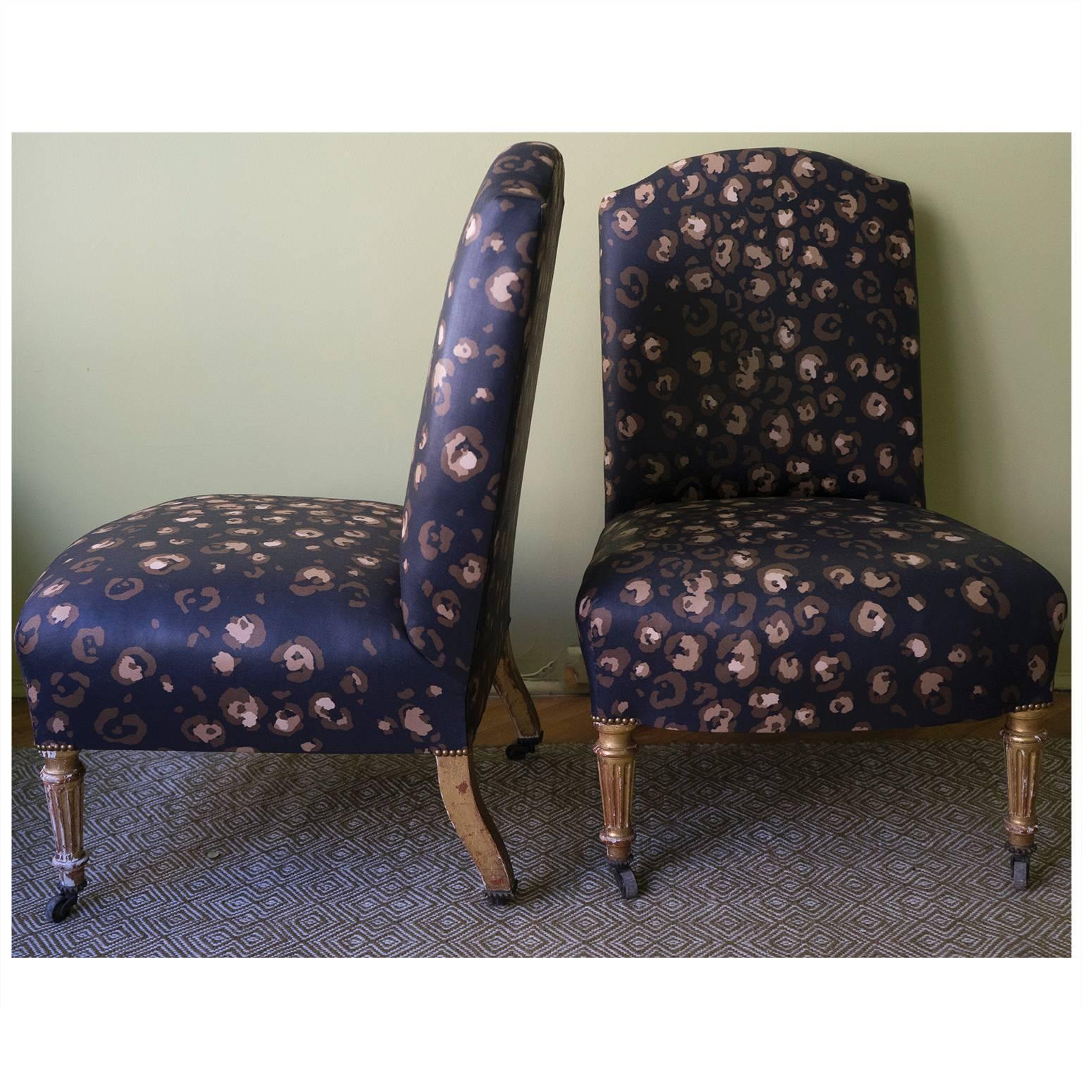 Pair of Late 19th Century French Slipper Chairs In Excellent Condition For Sale In New York, NY