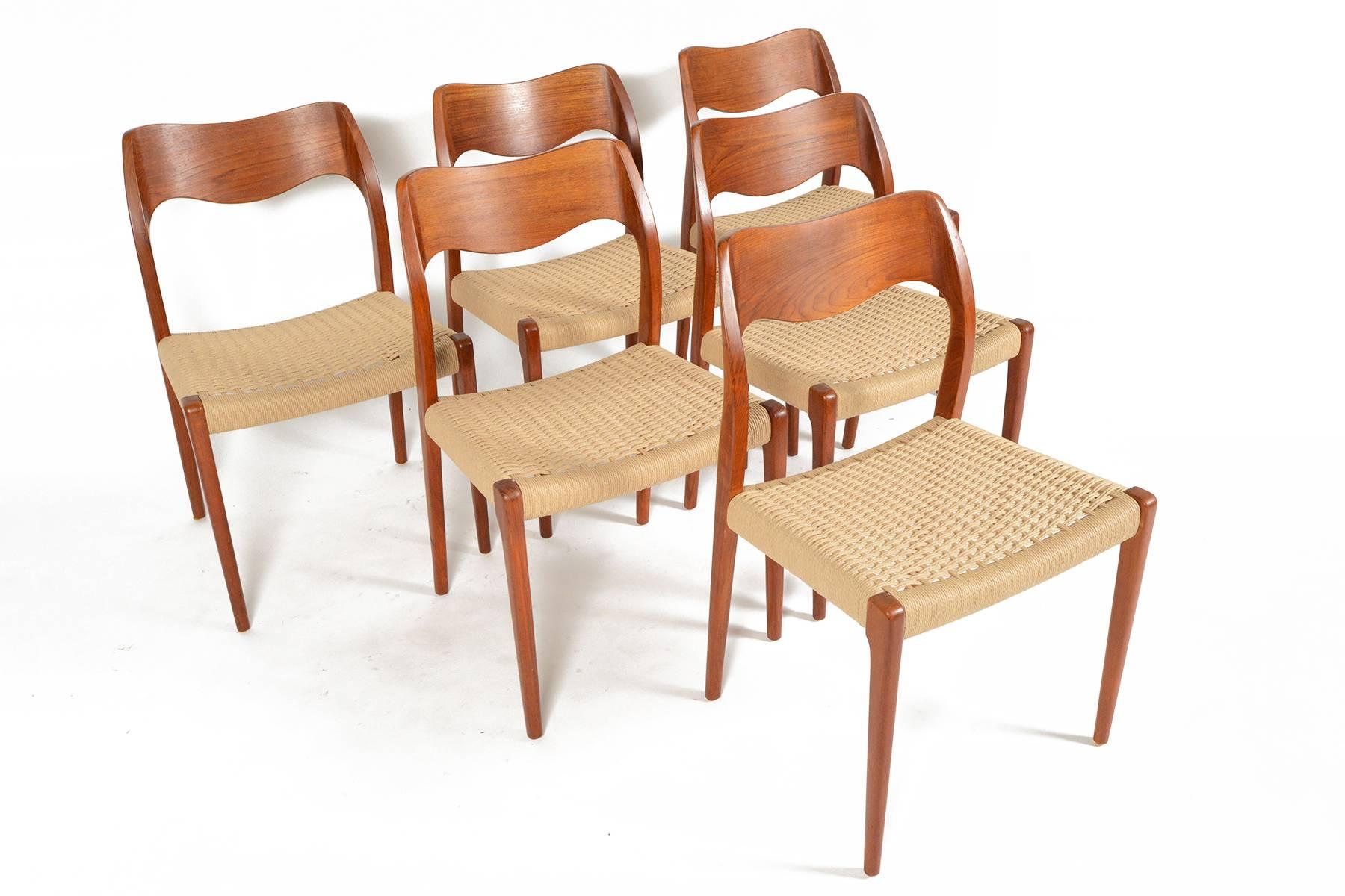 Set of Six Møller Model 71 Teak Dining Chairs In Excellent Condition In Berkeley, CA